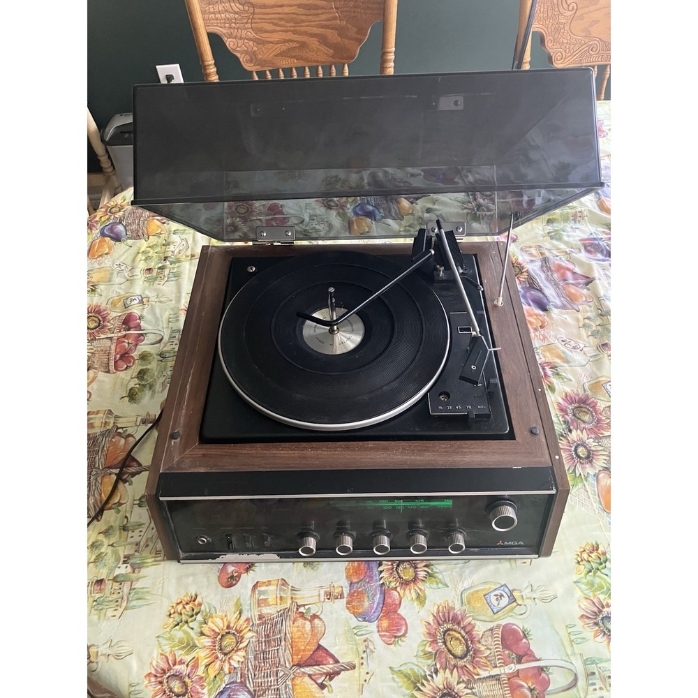 Mitsubishi MGA SK-15 AM/FM receiver phono turntable console 1970s VTG WORKS READ